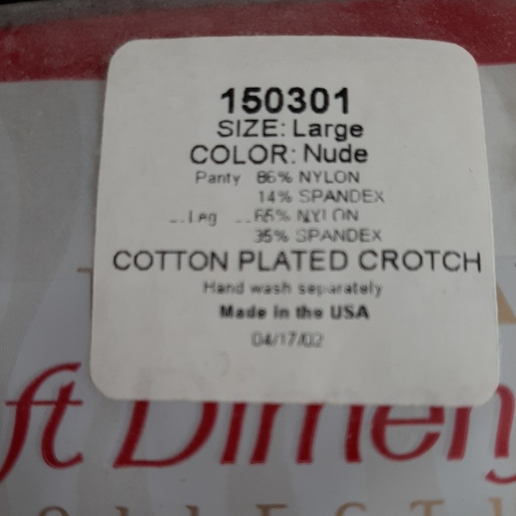 3 New Silkies Ultra Dimensions Pantyhose - Picture 2 of 5